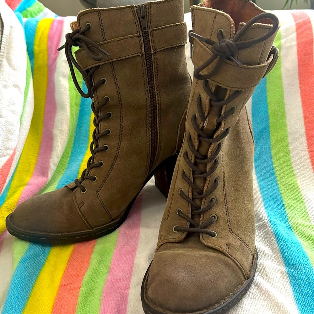 Born boots